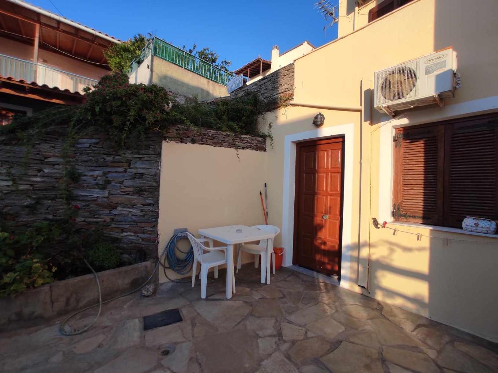 Politis Sudios Apartment Batsi  Exterior photo