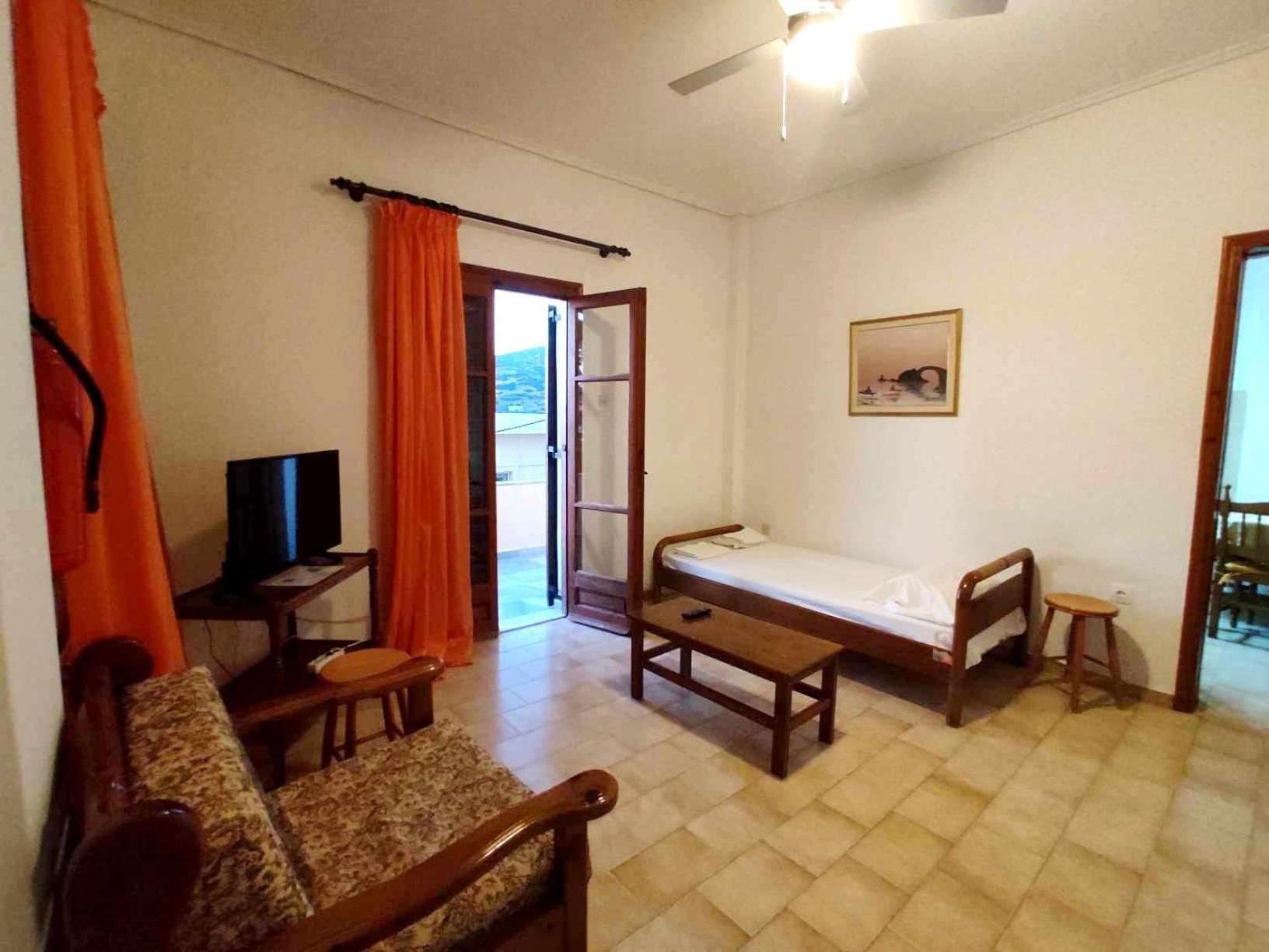 Politis Sudios Apartment Batsi  Exterior photo