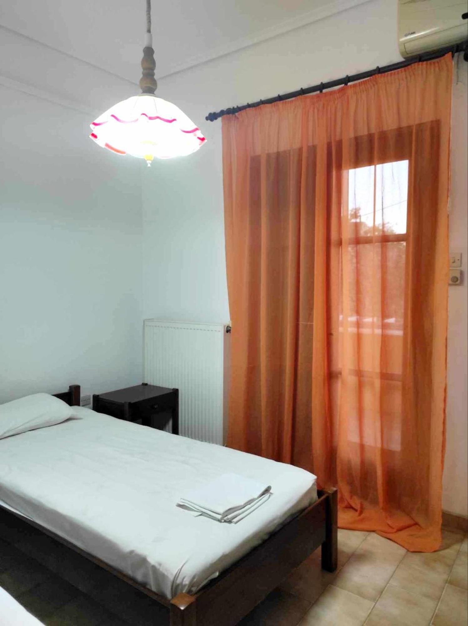 Politis Sudios Apartment Batsi  Exterior photo