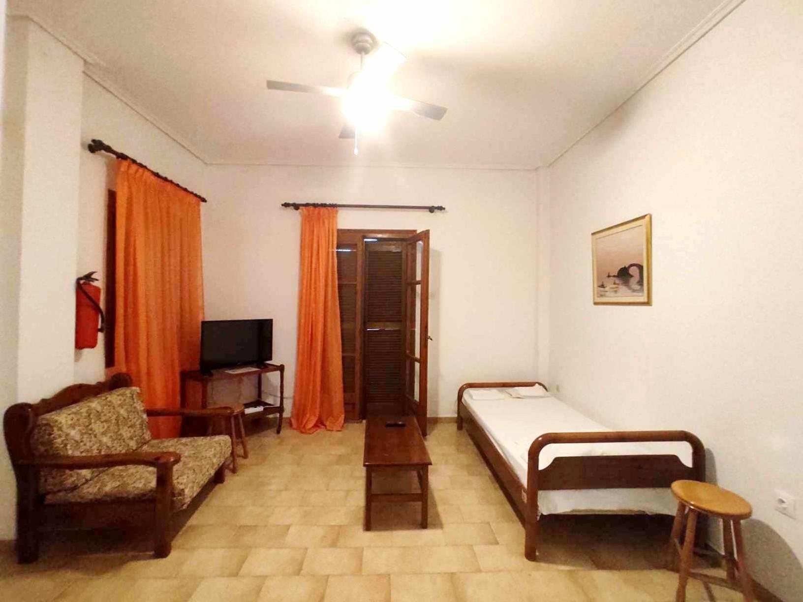 Politis Sudios Apartment Batsi  Exterior photo