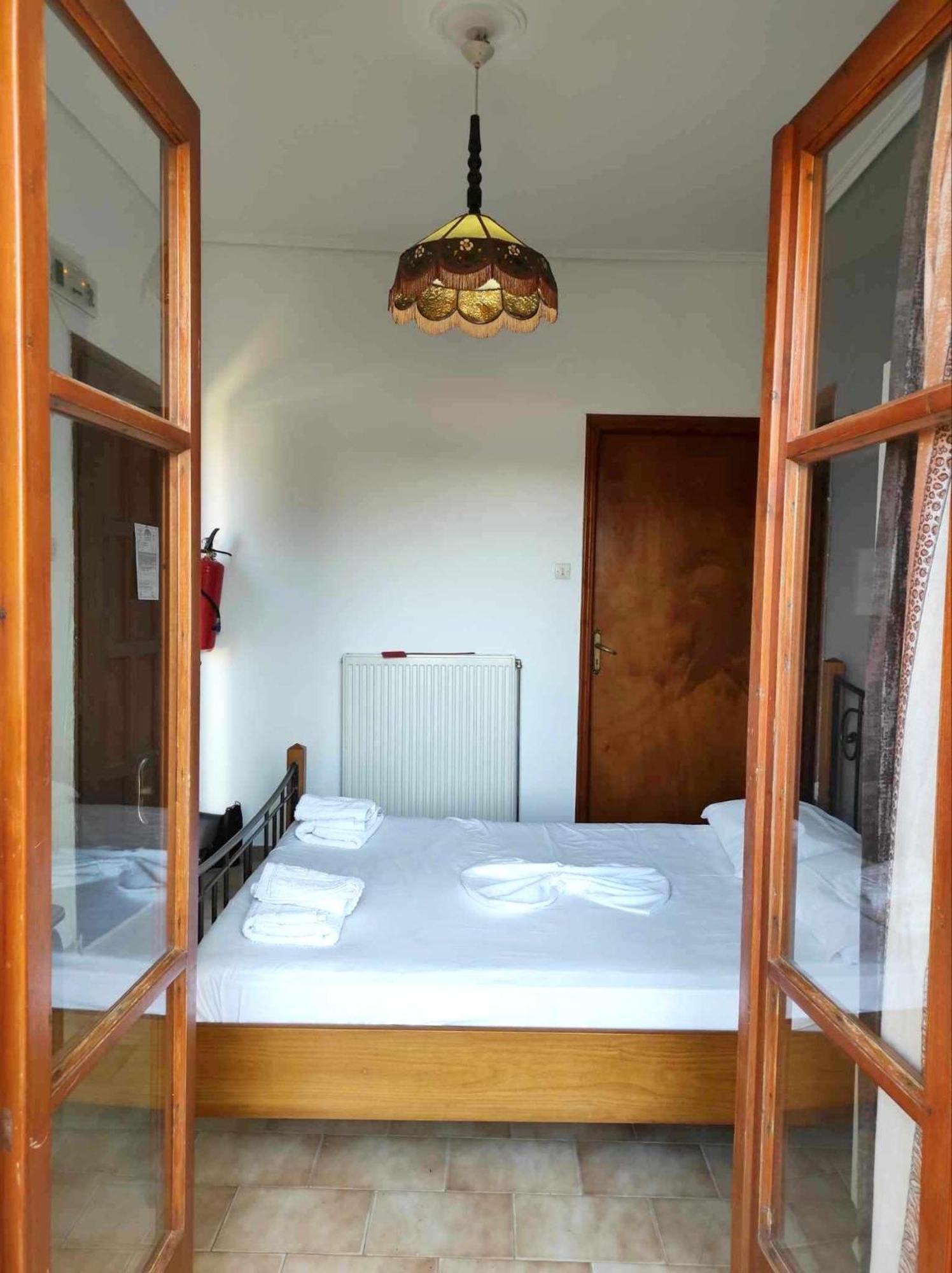 Politis Sudios Apartment Batsi  Exterior photo