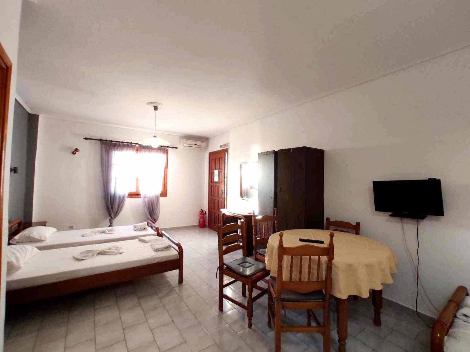 Politis Sudios Apartment Batsi  Exterior photo