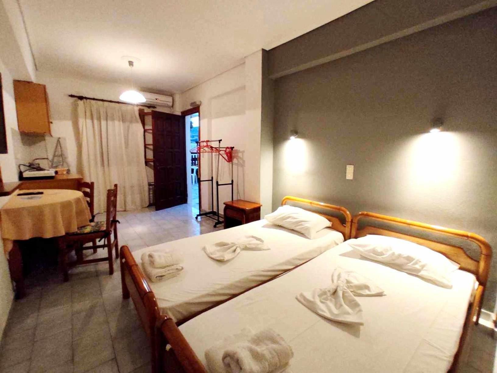 Politis Sudios Apartment Batsi  Exterior photo