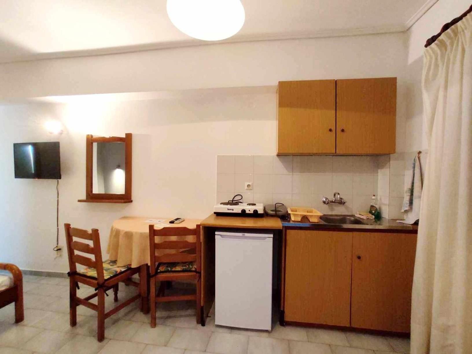 Politis Sudios Apartment Batsi  Exterior photo