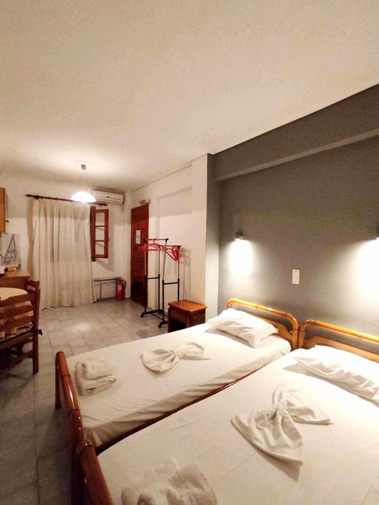Politis Sudios Apartment Batsi  Exterior photo